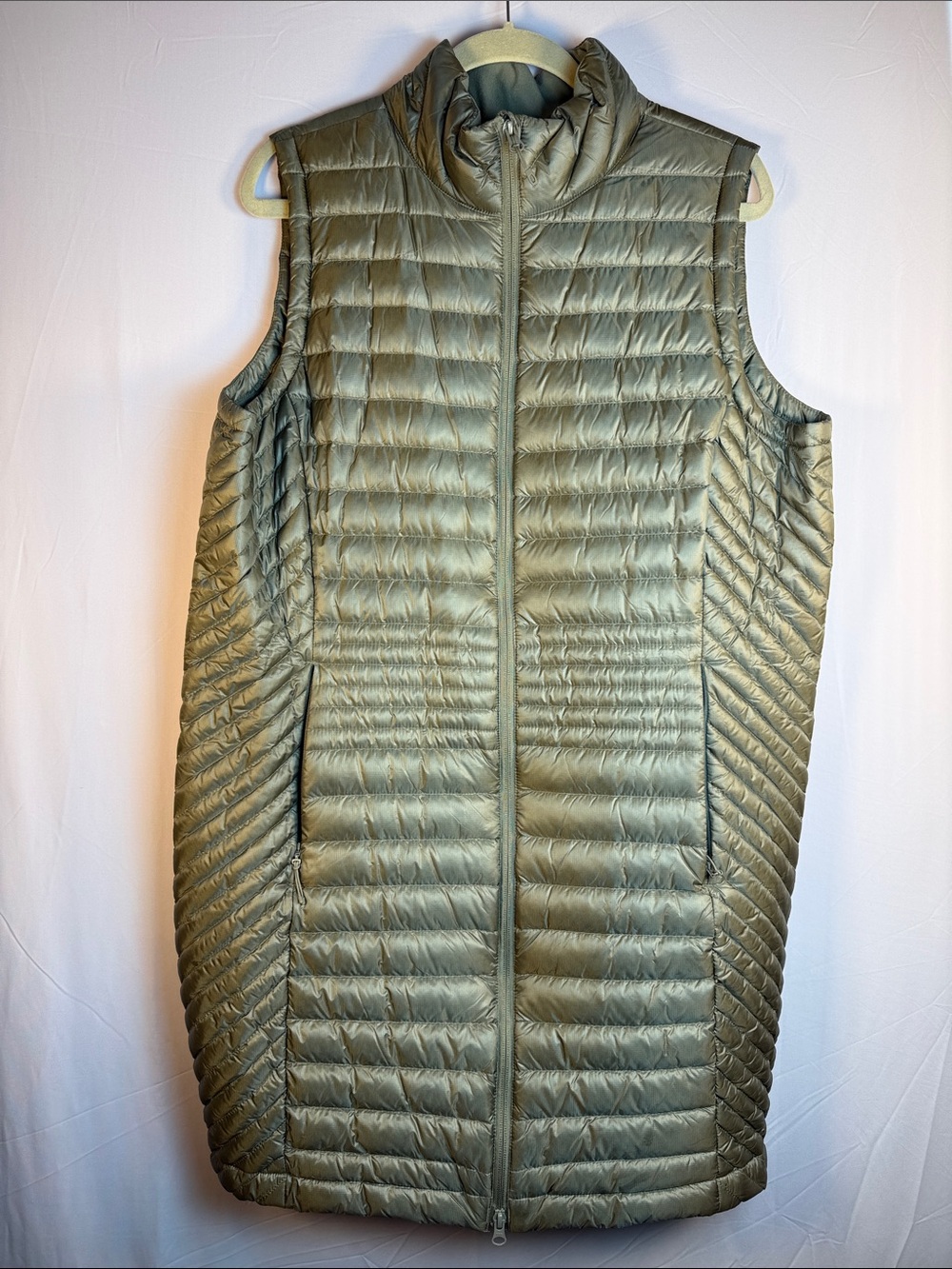 Duluth Trading Co Olive Quilted Down Long Sleeveless Vest